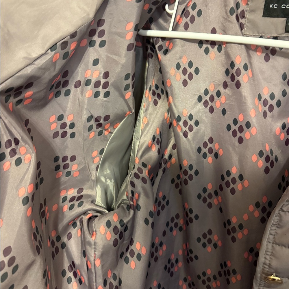 KC Collections Women’s Quilted Jacket Coat Size 1X taupe Full Zip Snap - Picture 6 of 7